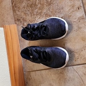 Nike Flex tennis shoes size 5.5